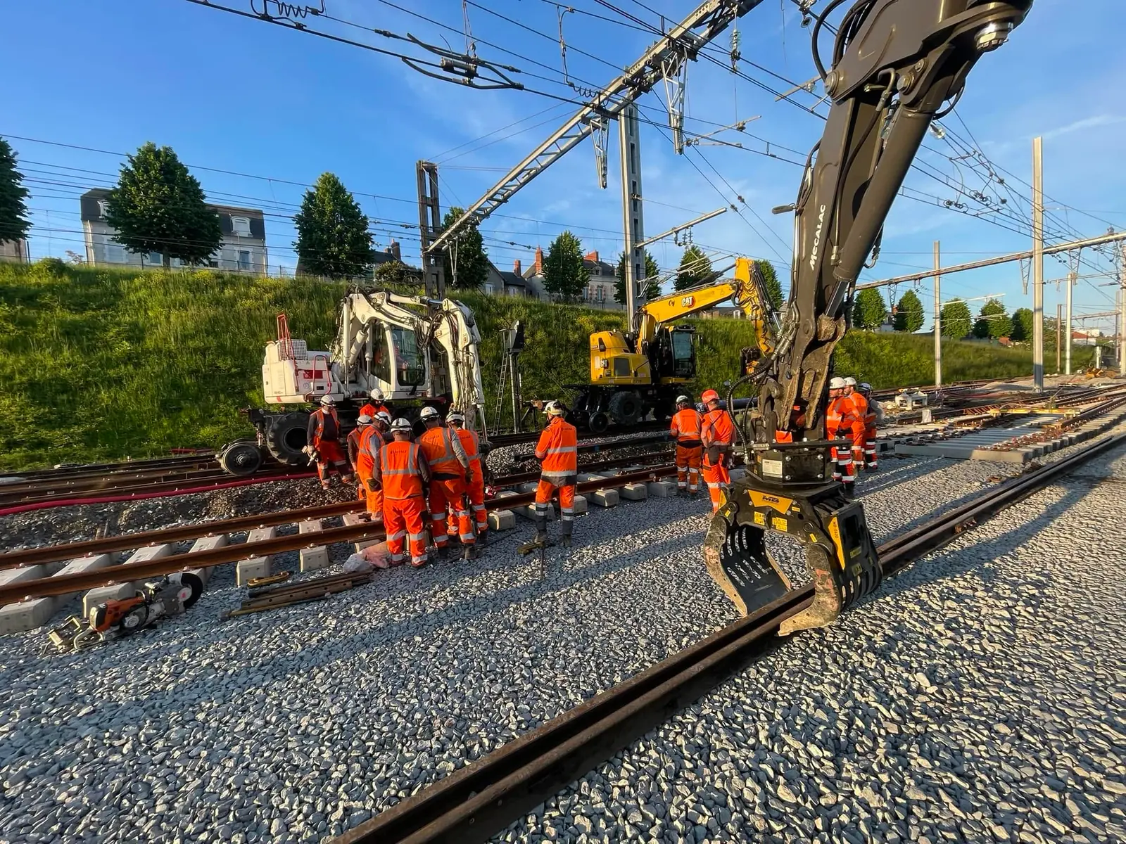 Travaux de voie en équipe